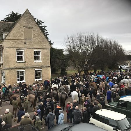 Wansford Country Lounge B&B Exteriör bild